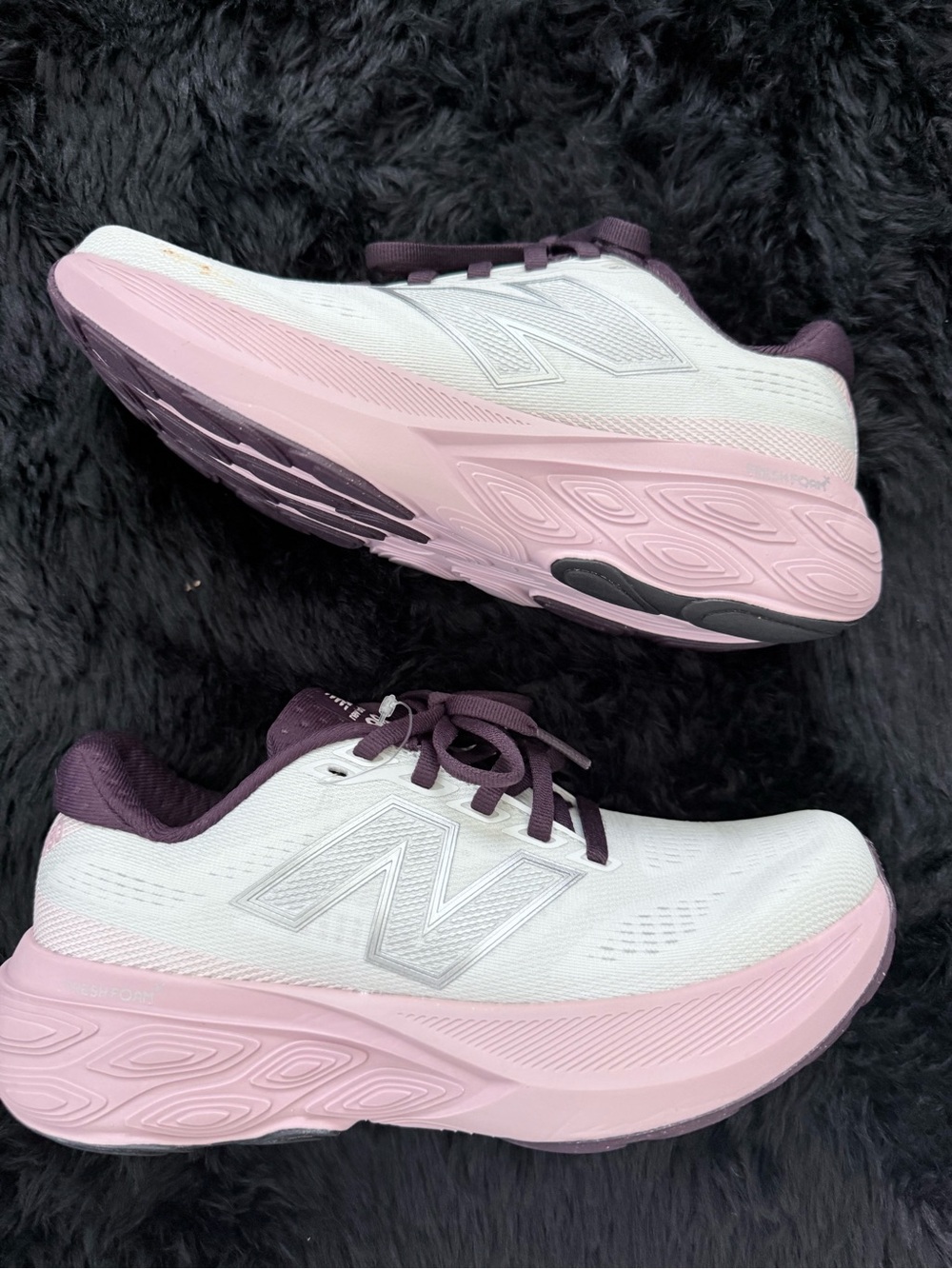 New Balance Women's White & Purple-Pink Cushioned Running Sneakers